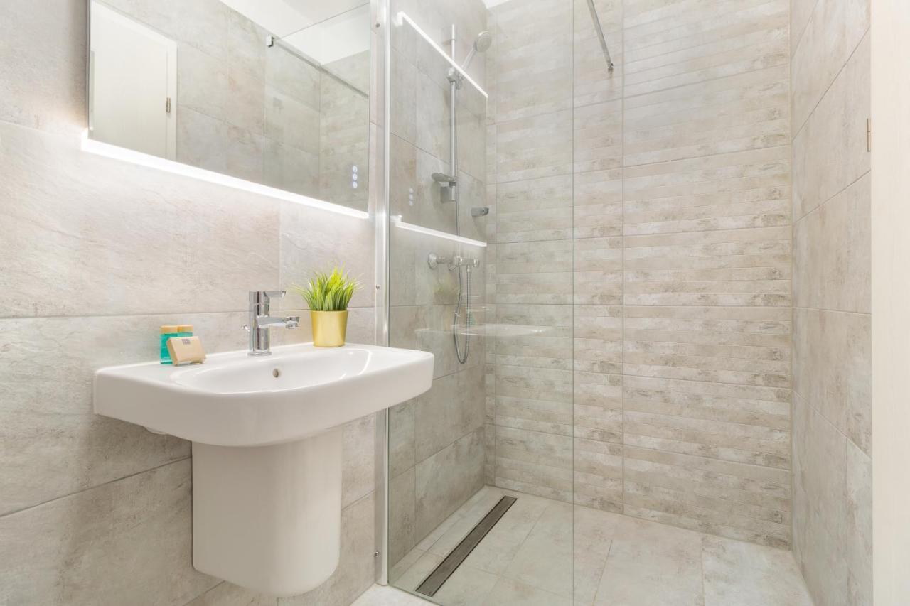 Vancouver Flat Oradea Extérieur photo